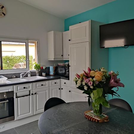 Maisonnette Cosy Bien Situee Dol-de-Bretagne Dış mekan fotoğraf